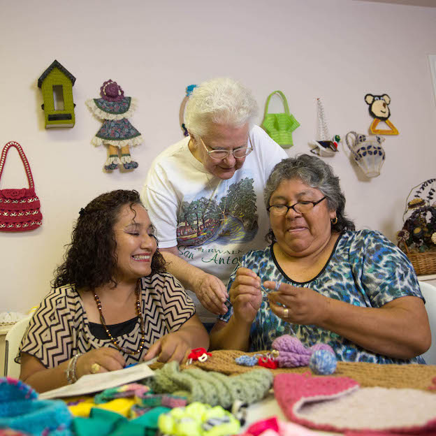 Sister Carolyn with women at theProyecto Desarrollo Humano 