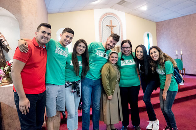 Hispanic youth from Chicago visit Sr. Maryud Cortés, who is part of Catholic Extension Society’s Latin American Sisters program, in Bangor, Michigan.